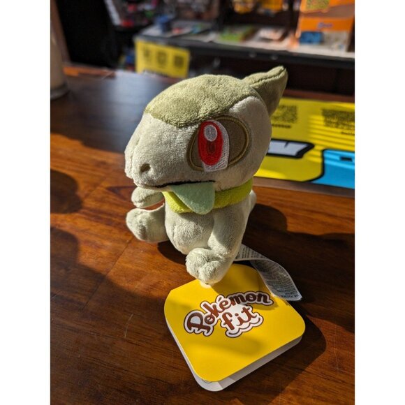 POKEMON CENTER 2023 AXEW POKEMON FIT SERIES #6 SMALL PLUSH TOY - Picture 1 of 5
